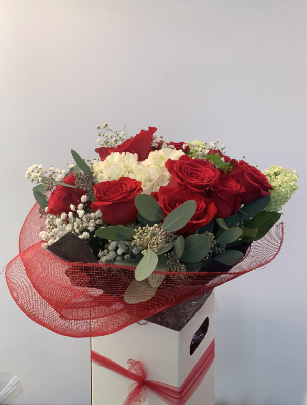 Classic Love; Dozen Red Rose Bouquet