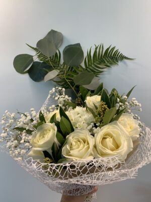Half Dozen White Rose Bouquet with Accents